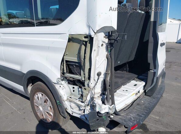 1FBAX2C8XMKA64672 2021 FORD PASSENGER Белый Вид спереди