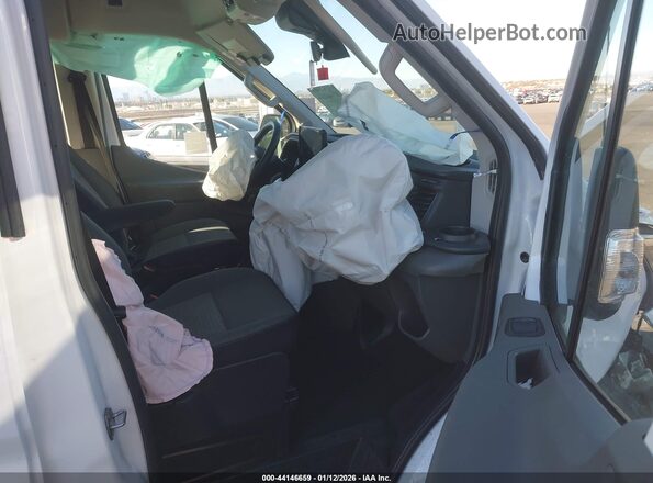 1FBAX2CG3PKB43791 2023 FORD PASSENGER White Вид салону спереду