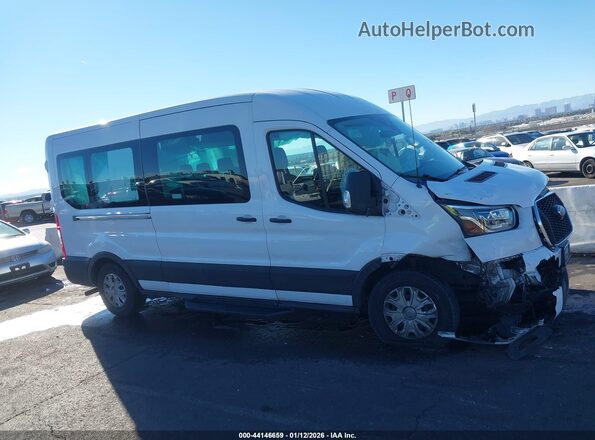 1FBAX2CG3PKB43791 2023 FORD PASSENGER White Вид задньої частини салону
