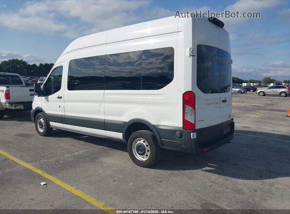 1FBAX2X8XLKB23891 2020 FORD PASSENGER Белый Задняя левая четверть