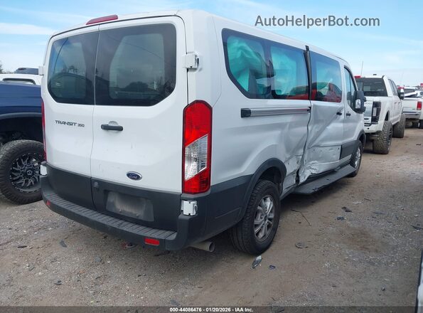1FBAX2Y81RKB45396 2024 FORD PASSENGER White Trasero derecho