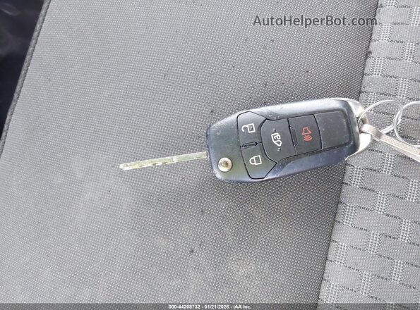 1FBAX2Y84NKA04462 2022 FORD PASSENGER Белый Вид панели приборов