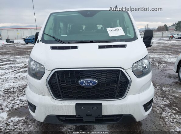 1FBAX2Y85RKA74025 2024 FORD PASSENGER Белый Вид щитка приборов