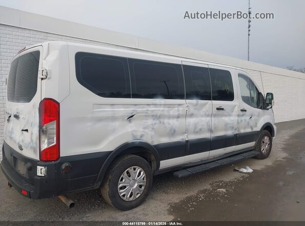 1FBAX2Y86LKA23446 2020 FORD PASSENGER White უკანა სალონის ხედი