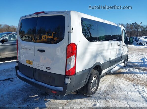 1FBAX2Y88PKA21154 2023 FORD PASSENGER White Задня права чверть