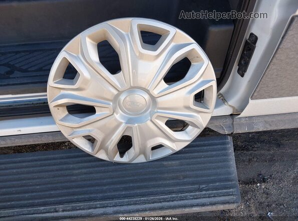 1FBAX2YG0PKA91206 2023 FORD PASSENGER White Սարքավորումների վահանակի տեսք