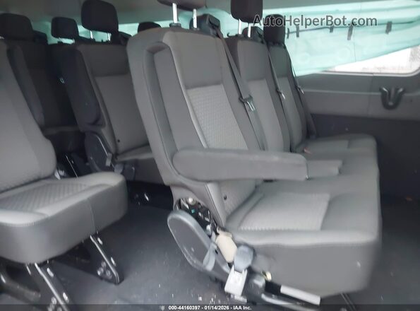 1FBAX2YG8RKA28387 2024 FORD PASSENGER Белый Вид наклейки с VIN-кодом