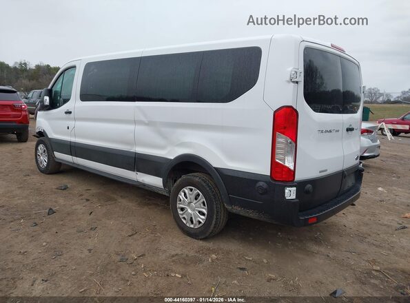 1FBAX2YG8RKA28387 2024 FORD PASSENGER Белый Задняя левая четверть