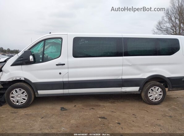 1FBAX2YG8RKA28387 2024 FORD PASSENGER Белый Панорамный вид салона 360°