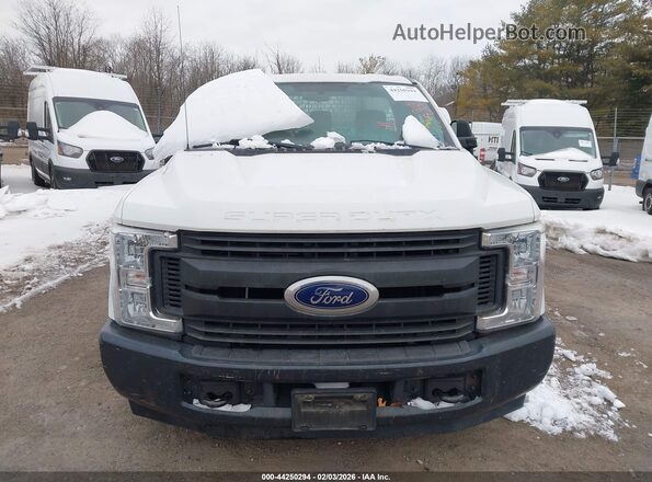 1FDBF2A67HEC81729 2017 FORD F-250 Белый Вид щитка приборов
