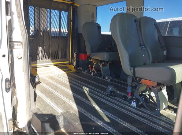 1FDZK1C85LKA79243 2020 FORD PASSENGER Белый Вид наклейки с VIN-кодом