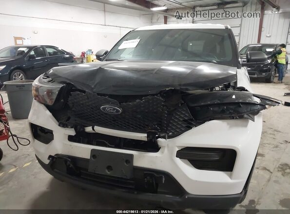 1FM5K8AB0MGA18845 2021 FORD POLICE INTERCEPTOR Белый Вид задней части салона