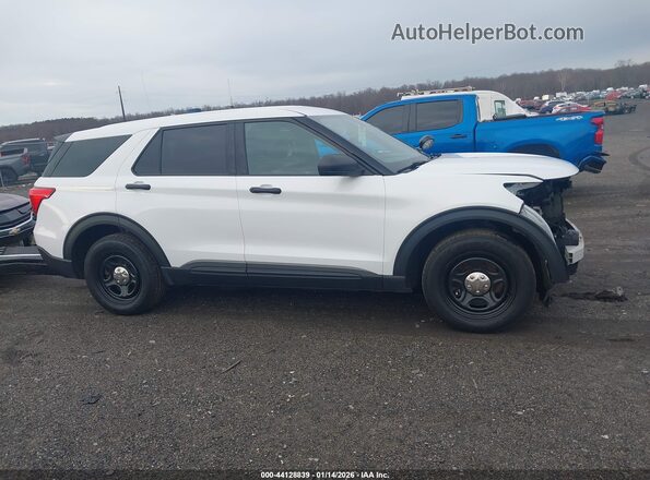 1FM5K8AB5MGA42297 2021 FORD POLICE INTERCEPTOR Белый Вид задней части салона