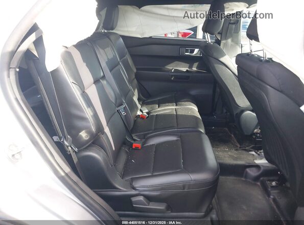 1FM5K8AB7LGA72299 2020 FORD POLICE INTERCEPTOR Silver Widok naklejki z numerem VIN