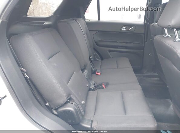 1FM5K8AR2JGA58272 2018 FORD EXPLORER Белый Вид наклейки с VIN-кодом