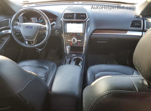 1FM5K8F82HGE20952 2017 FORD FORD EXPLORER Белый Вид панели приборов