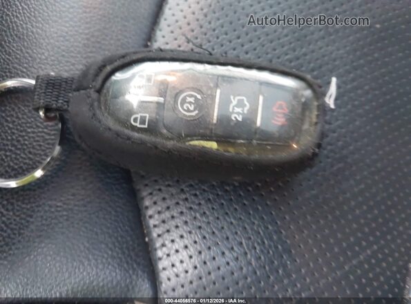 1FM5K8F85HGD73593 2017 FORD FORD EXPLORER Red Widok deski rozdzielczej