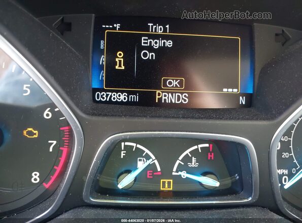 1FMCU0GD1HUB42688 2017 FORD ESCAPE Белый 