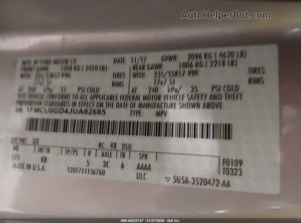 1FMCU0GD4JUA82685 2018 FORD ESCAPE Серебряный Вид подкапотного пространства