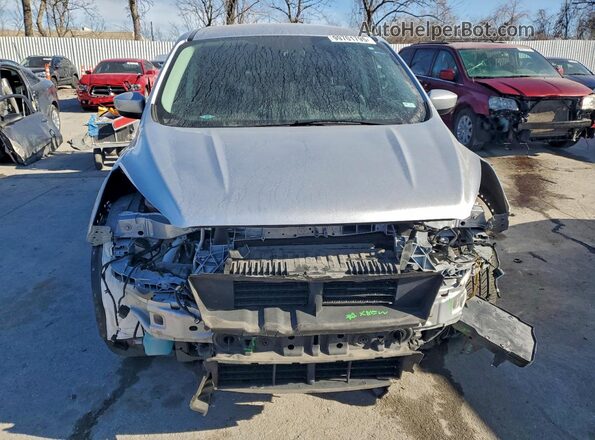 1FMCU0GD6HUE95007 2017 FORD ESCAPE Серебряный Вид спереди