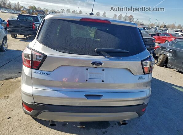 1FMCU0GD6HUE95007 2017 FORD ESCAPE Серебряный Вид сзади