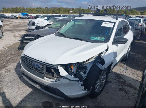 1FMCU0GZ8PUB30631 2023 FORD ESCAPE Белый Передняя левая четверть