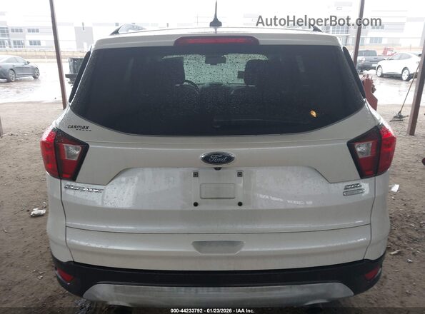 1FMCU0HDXKUB34580 2019 FORD ESCAPE Белый 