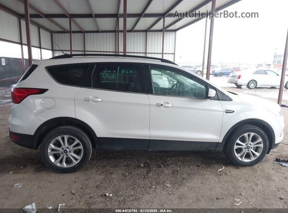 1FMCU0HDXKUB34580 2019 FORD ESCAPE Белый Вид задней части салона
