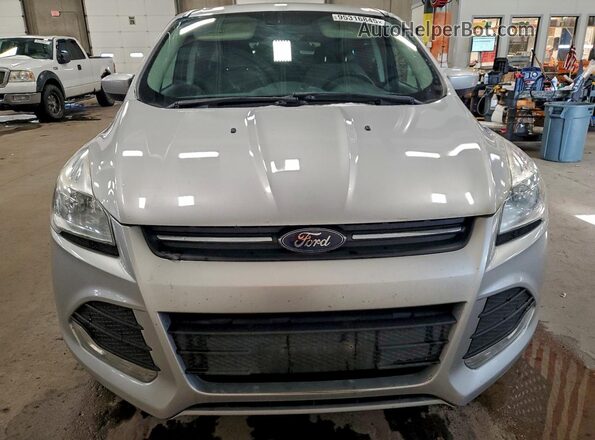 1FMCU9G96GUB73935 2016 FORD ESCAPE Серебряный Вид спереди