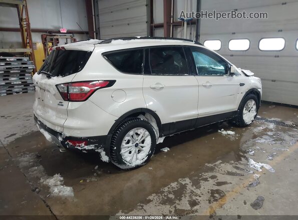 1FMCU9GD7JUB63975 2018 FORD ESCAPE Белый Задняя правая четверть