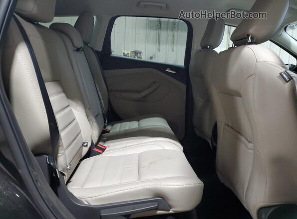 1FMCU9J91KUA73632 2019 FORD ESCAPE Черный Вид задней части салона