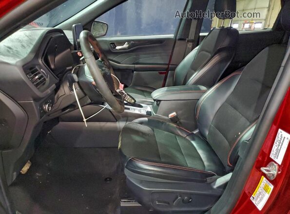 1FMCU9NA8SUB32552 2025 FORD ESCAPE Красный Вид салона спереди