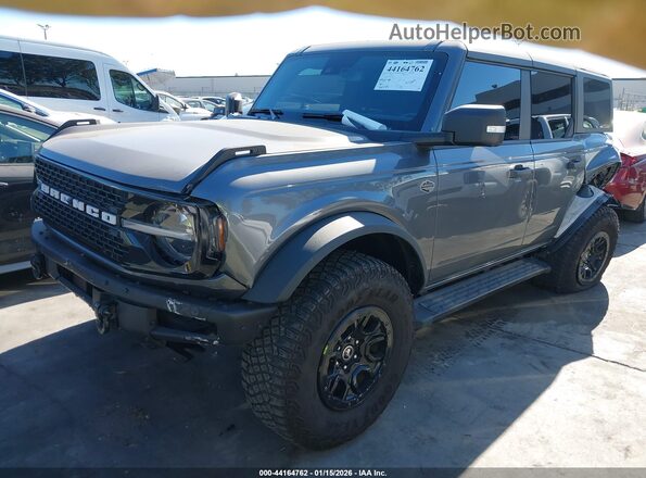 1FMEE5DP4PLB39967 2023 FORD BRONCO Gray Vista tres cuartos delantera izquierda