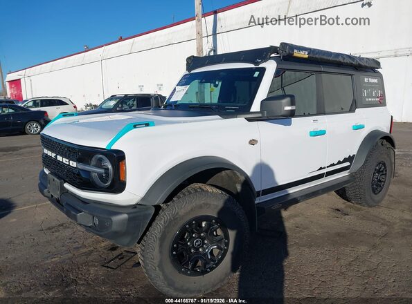 1FMEE5DP7NLB85984 2022 FORD BRONCO Белый Передняя левая четверть
