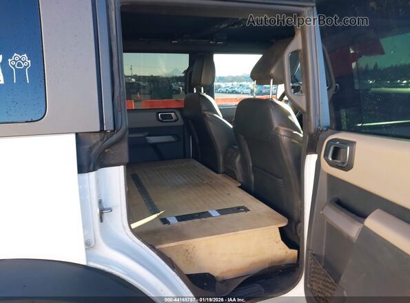 1FMEE5DP7NLB85984 2022 FORD BRONCO Белый Вид наклейки с VIN-кодом