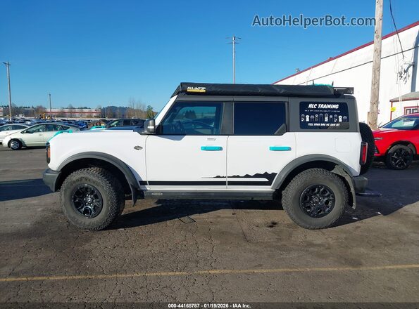 1FMEE5DP7NLB85984 2022 FORD BRONCO Белый Панорамный вид салона 360°