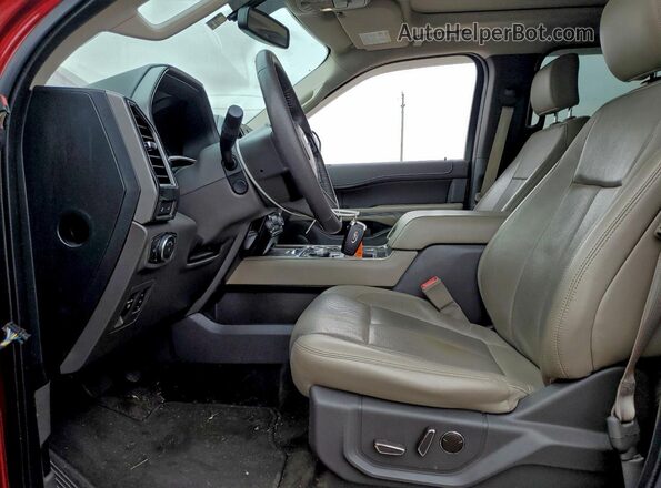 1FMJU1HT1JEA13269 2018 FORD EXPEDITION Красный Вид салона спереди
