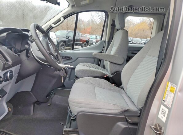 1FMZK1ZM3GKB38820 2016 FORD TRANSIT Silver Widok wnętrza z przodu