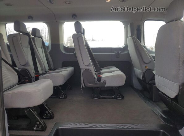 1FMZK1ZM3GKB38820 2016 FORD TRANSIT Silver Widok wnętrza z tyłu