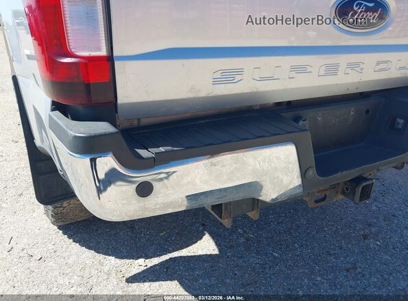 1FT7W2B63HEF02655 2017 FORD F-250 Серебряный 