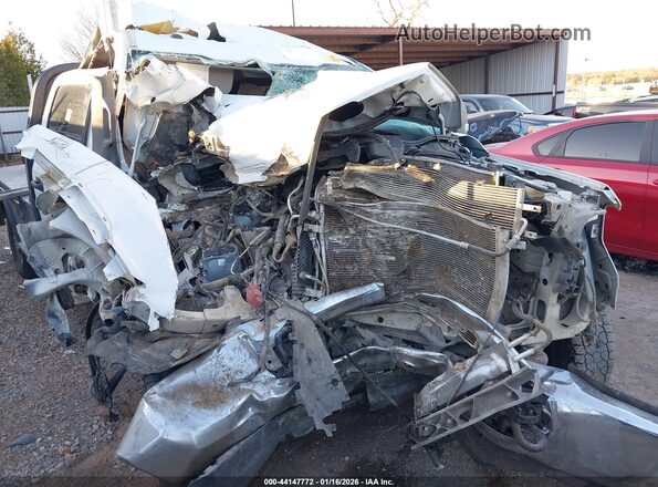 1FT7W2B66HEF35987 2017 FORD F-250 White Widok z przodu