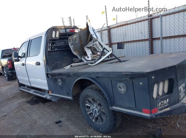 1FT7W2B66HEF35987 2017 FORD F-250 White Widok wnętrza 360 stopni