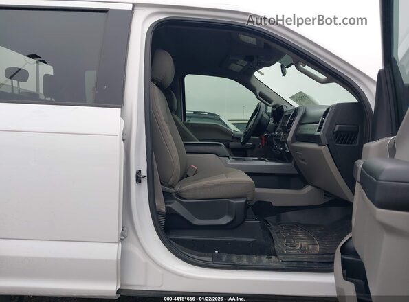 1FT7W2BT0KED82617 2019 FORD F-250 Белый Вид салона спереди