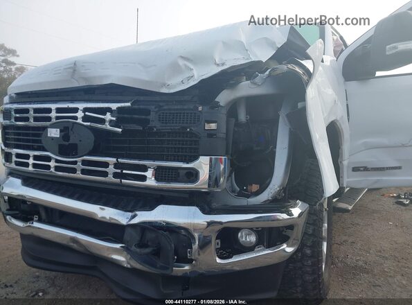 1FT7W2BT0PEC13530 2023 FORD F-250 White Widok z przodu