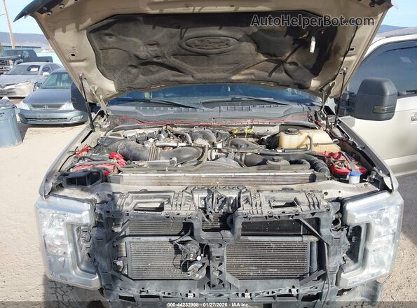 1FT7W2BT1HEC45730 2017 FORD F-250 Золотой Вид сзади