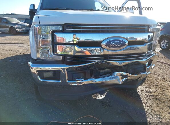 1FT7W2BT1JEB17977 2018 FORD F-250 Белый Вид спереди