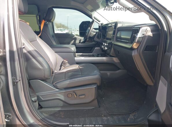 1FT7W2BT2TEC34289 2026 FORD F-250 Серый Вид салона спереди