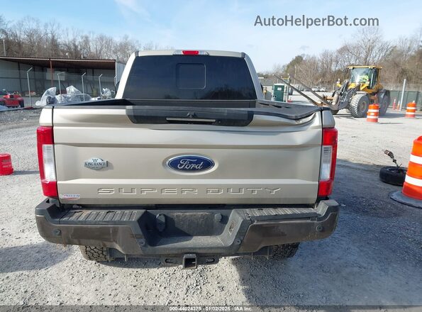 1FT7W2BT7HEE17517 2017 FORD F-250 Золотой 