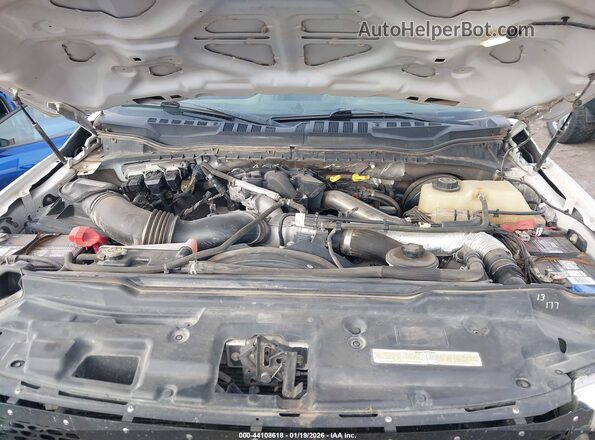 1FT7W2BT7JED03085 2018 FORD F-250 Белый Вид сзади
