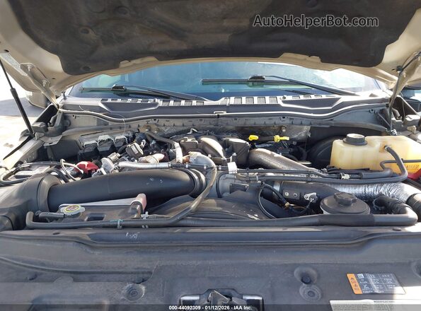 1FT7W2BT9JEB16317 2018 FORD F-250 Бежевый Вид сзади